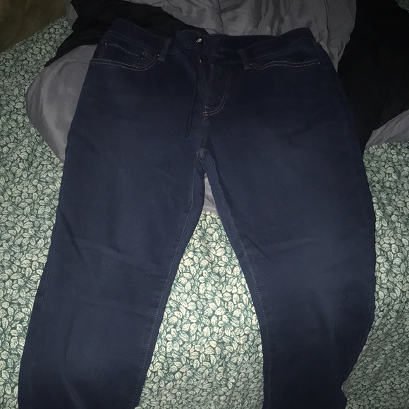 Jeans Uniqlo most amazing jeans ever! Guaranteed ! - Picture 3 of 3